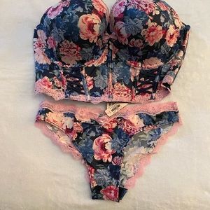Victoria’s Secret bralette and panties set